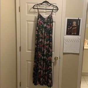 Floor length spaghetti strap dress SIZE MEDIUM